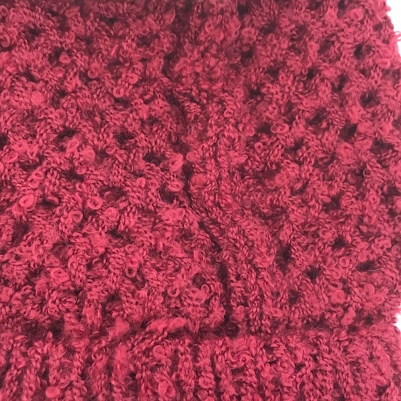L.I.B. New York Beanie Hat NWT Burgundy Red Cable Knit Pom Pom Hat - Picture 5 of 11